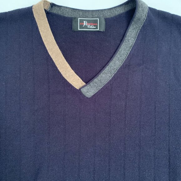 navy and tan V neck sweater size M - Picture 1 of 6